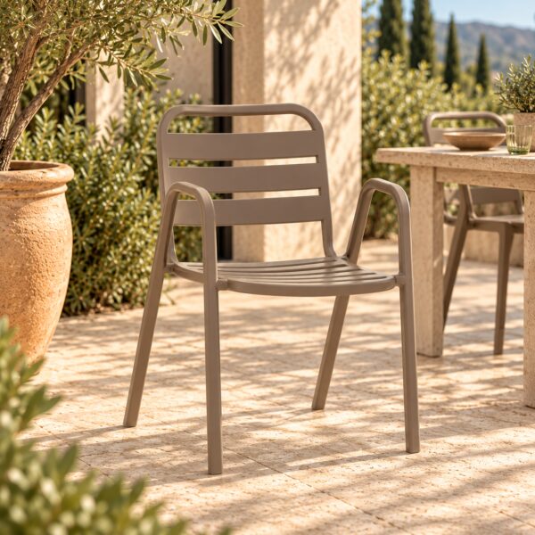 Sillón TROPICANA, apilable, polipropileno marrón light