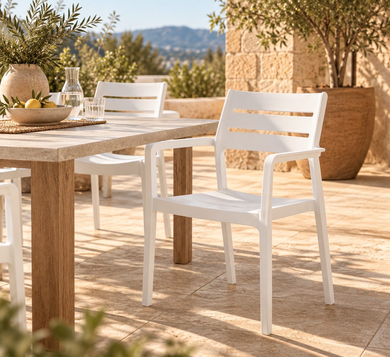 Sillón MADEIRA, apilable, polipropileno blanco