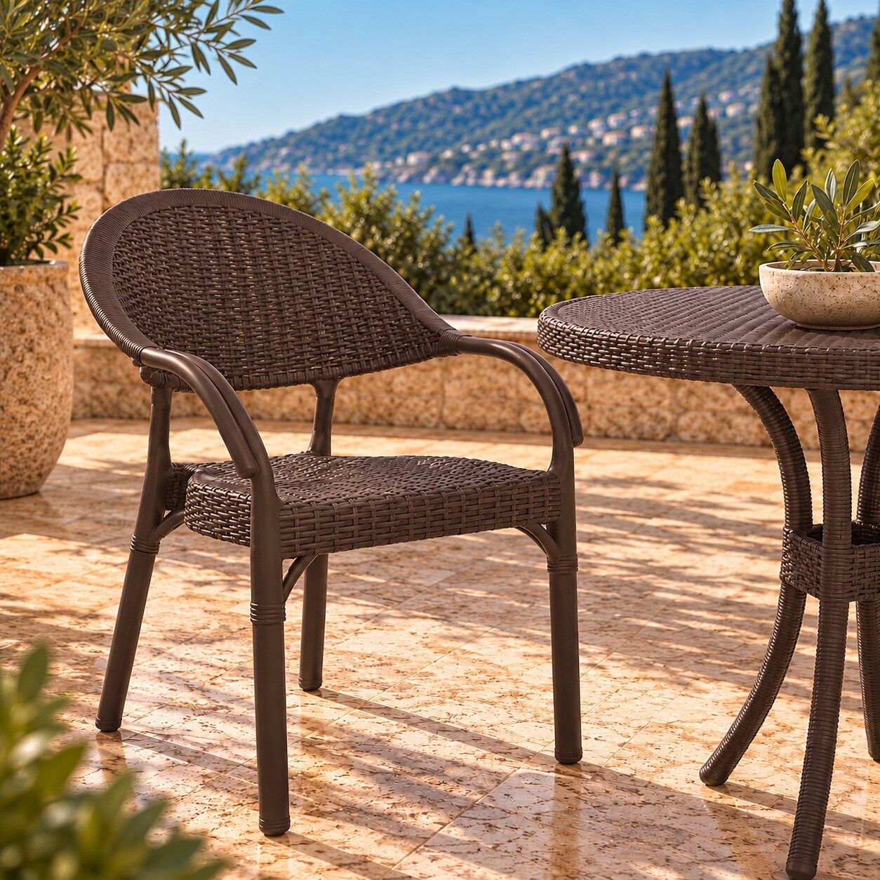 Sillón TORREMOLINOS, apilable, patas metálicas, polipropileno marrón chocolate